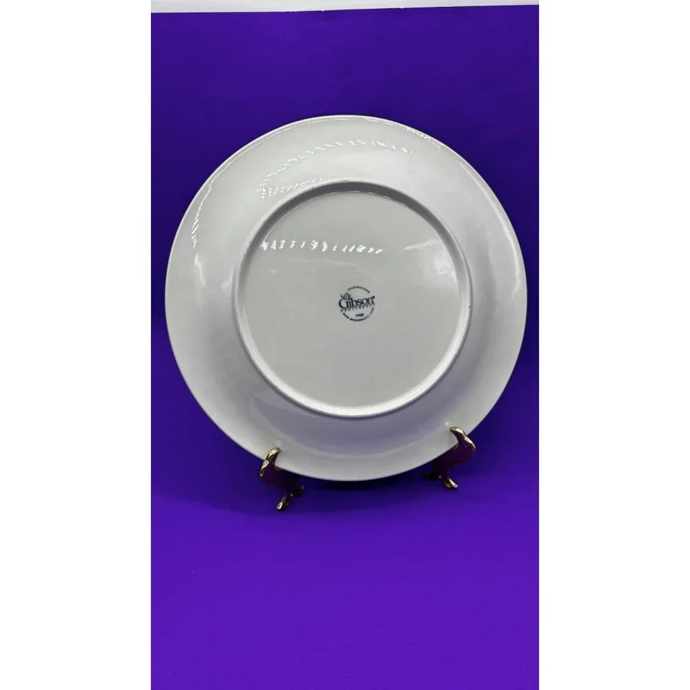 Gibson‎ Designs White Embossed Raised Fruit Chop Plate Serving Platter 12